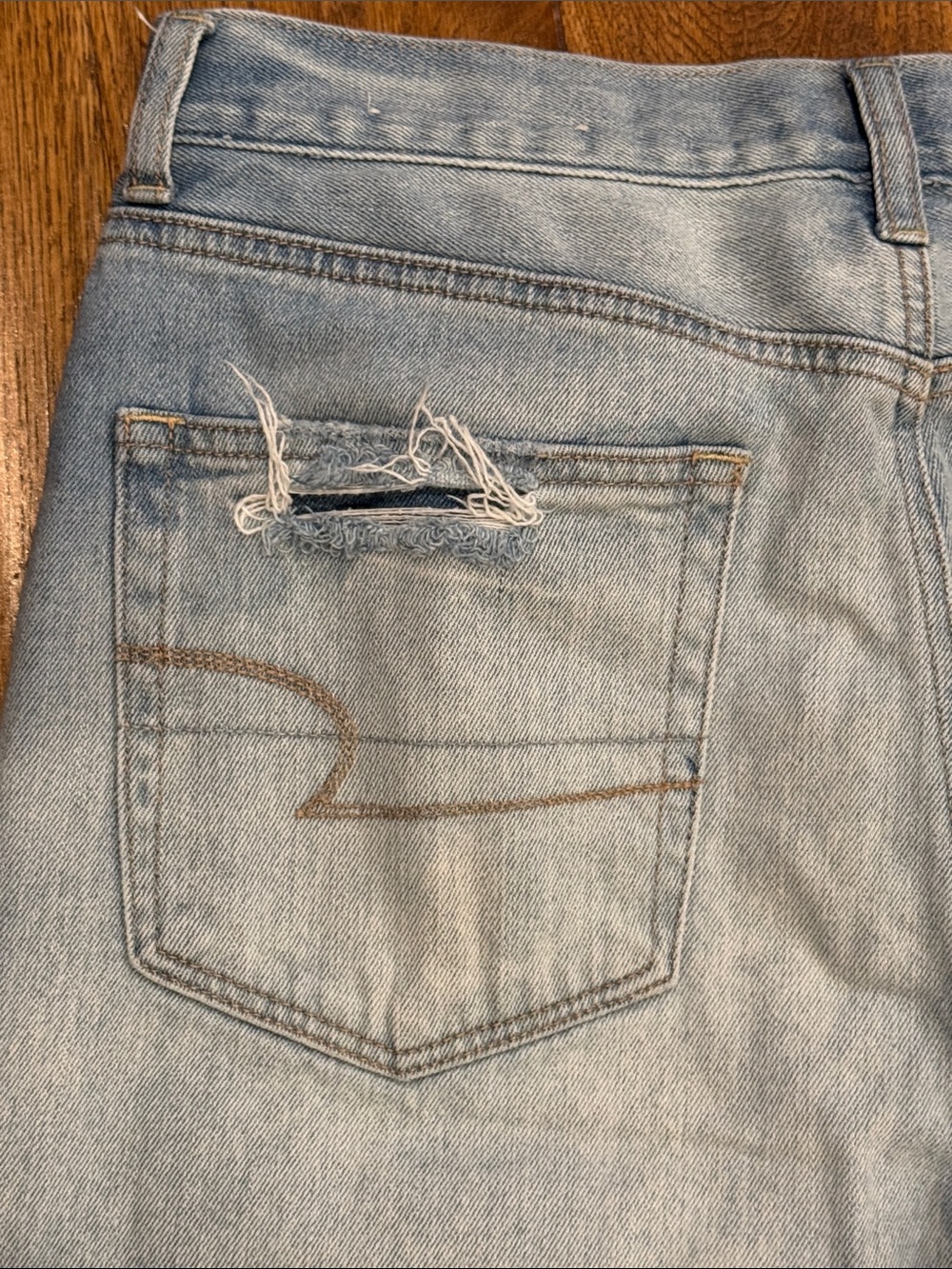 American Eagle Mom Jean - Picture 10 of 11